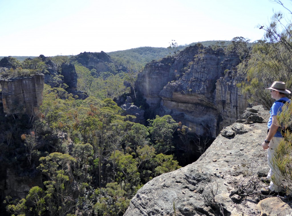 The Wolgan River carves an amazing zig-zag path through the limestone, leaving behind vertical cliffs more than 100 metres high