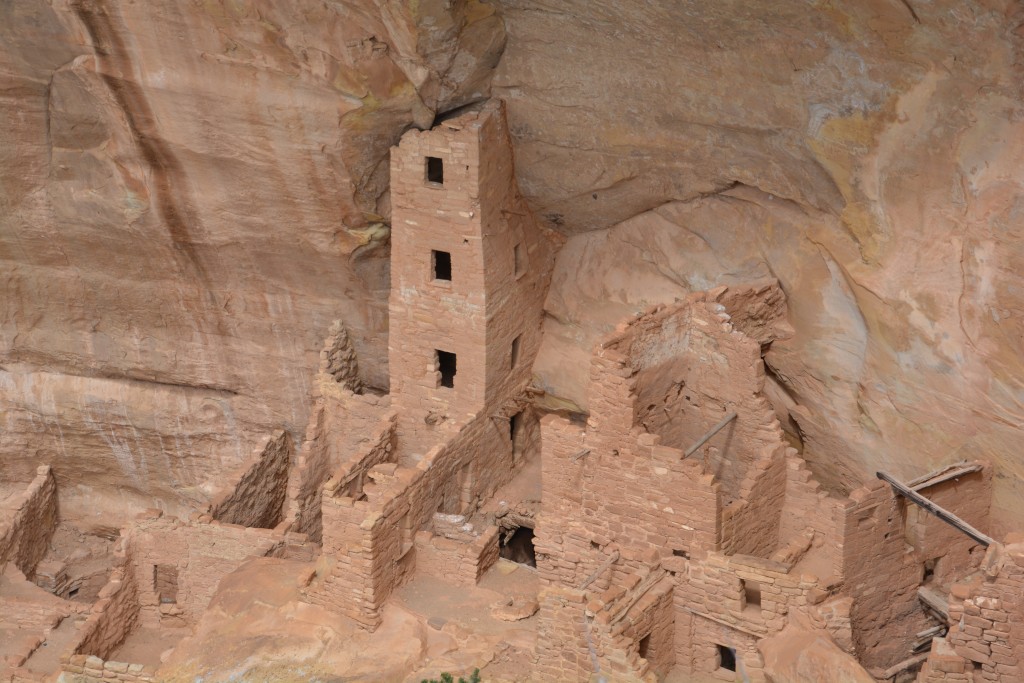 One more shot of these fascinating cave dwellings
