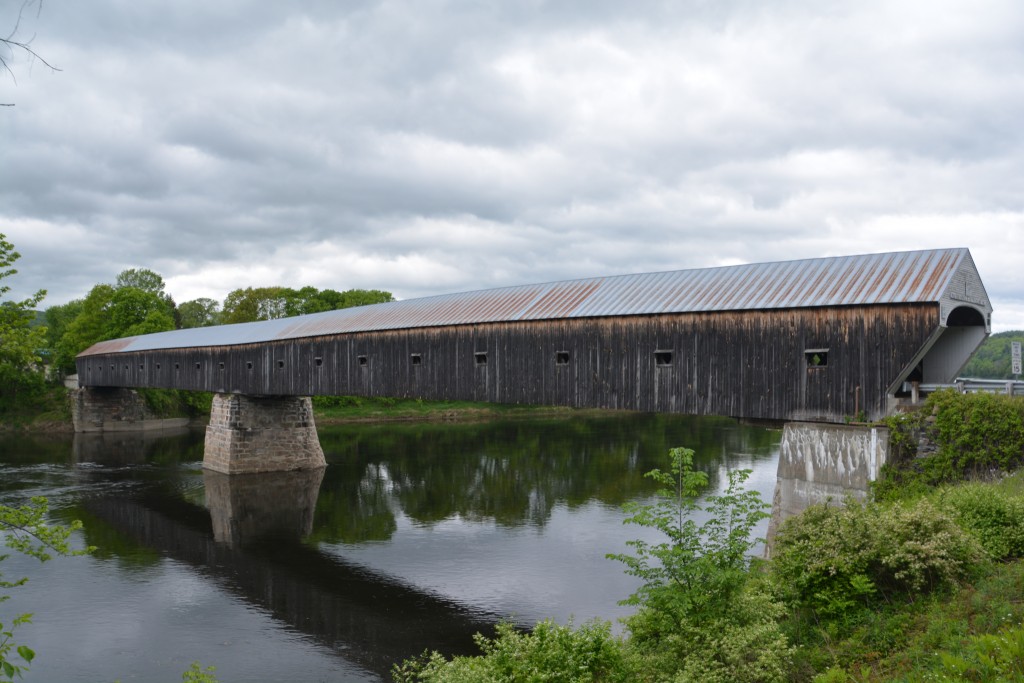 The longest covered bridge in the US took us across the Conneticut River from Vermont to New Hampshire