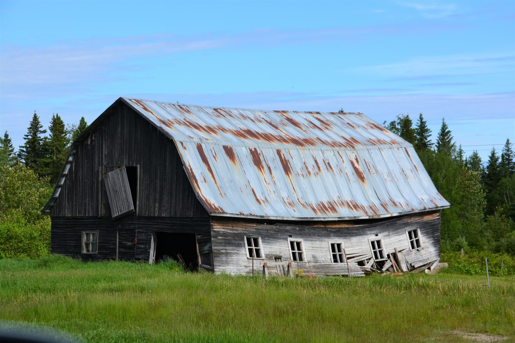 So let's be honest - who wouldn't fall in love with all these beautiful old barns spotted long the way