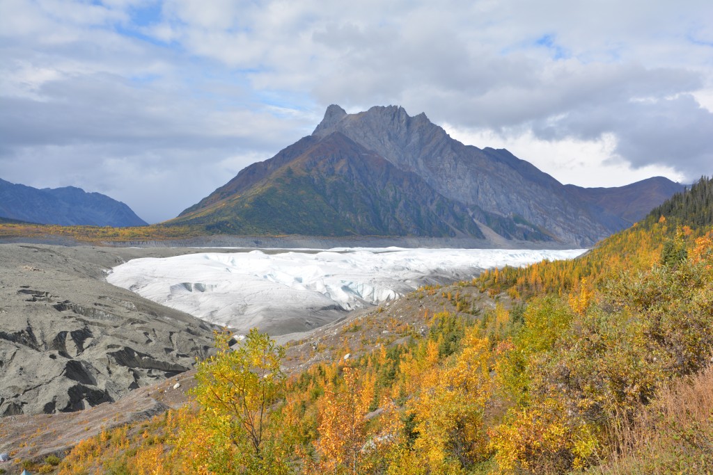 A spectacular walk led us back to sparkling Root Glacier