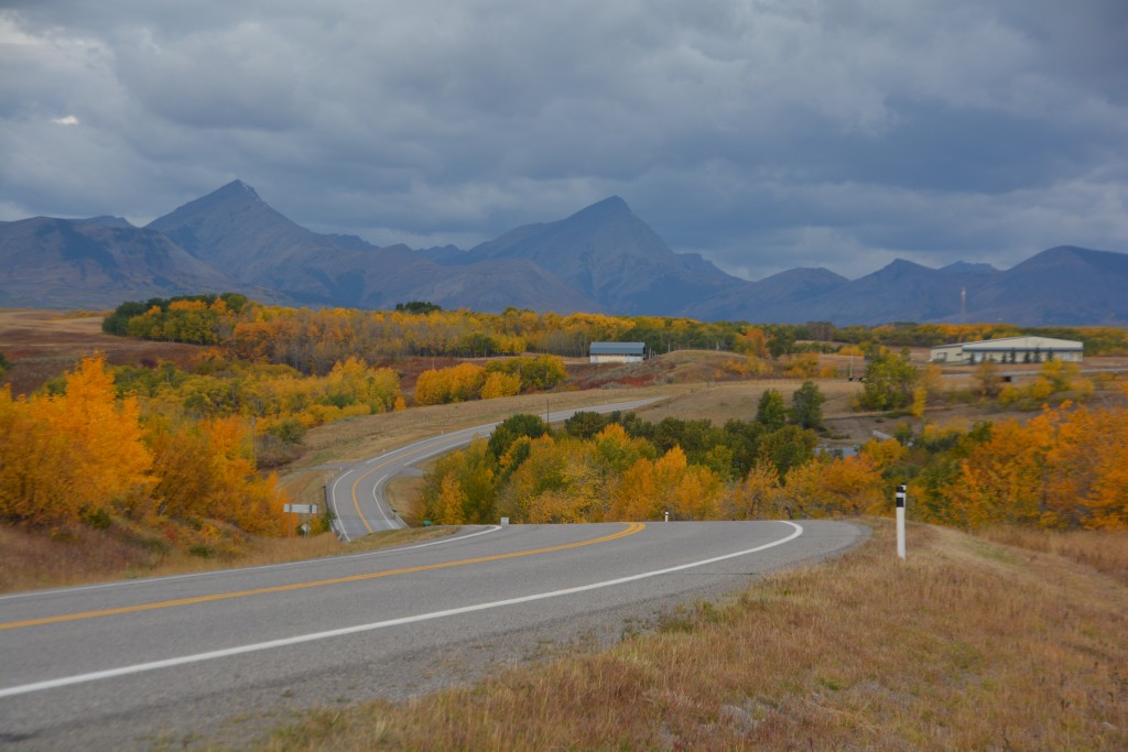 A mix of mountains, fall colours and a fun road as we drove south to the US border